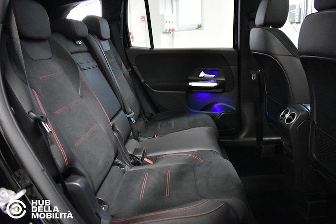 MERCEDES-BENZ GLB 200 d Automatic Premium